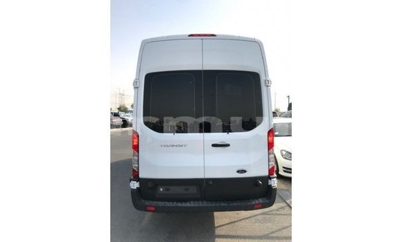 Buy Import Ford Club Wagon White Car in Import - Dubai in Region of Bouenza Buy Import Ford Club Wagon White Car in Import - Dubai in Region of Bouenza