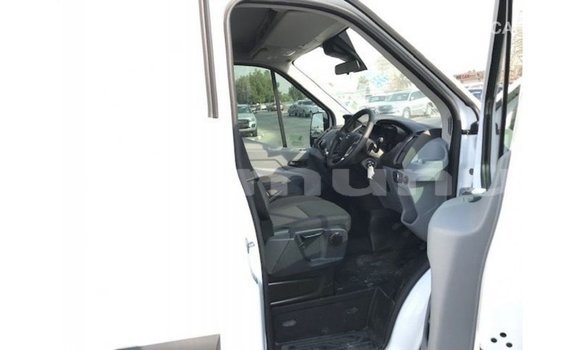 Buy Import Ford Club Wagon White Car in Import - Dubai in Region of Bouenza Buy Import Ford Club Wagon White Car in Import - Dubai in Region of Bouenza