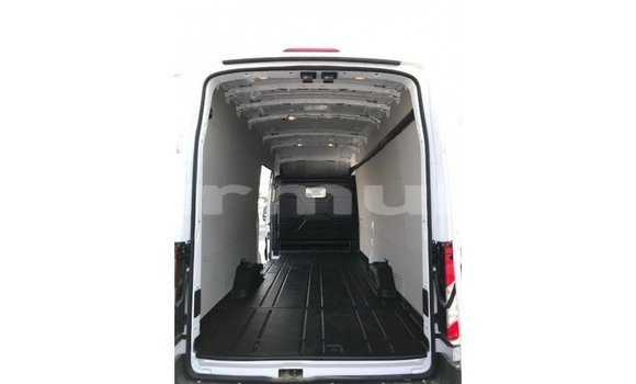 Buy Import Ford Club Wagon White Car in Import - Dubai in Region of Bouenza Buy Import Ford Club Wagon White Car in Import - Dubai in Region of Bouenza