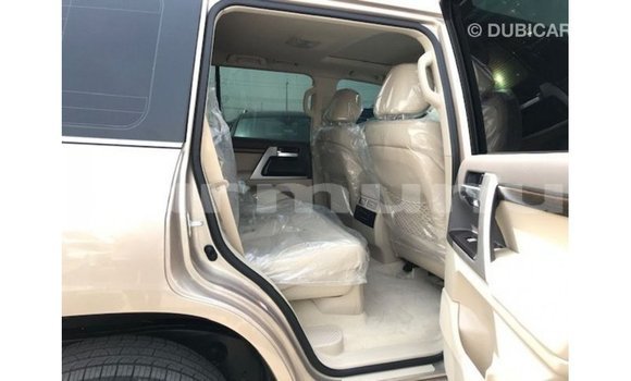Buy Import Toyota Land Cruiser Other Car in Import - Dubai in Region of Bouenza Buy Import Toyota Land Cruiser Other Car in Import - Dubai in Region of Bouenza