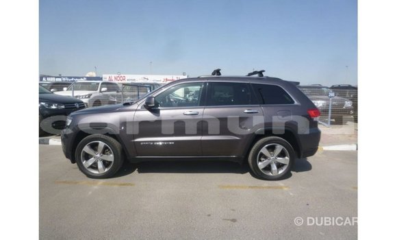 Acheter Import Voiture Jeep Grand Cherokee Autre à Import - Dubai, Région de la Bouenza Acheter Import Voiture Jeep Grand Cherokee Autre à Import - Dubai, Région de la Bouenza