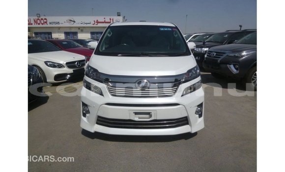 Buy Import Toyota Vellfire White Car in Import - Dubai in Region of Bouenza Buy Import Toyota Vellfire White Car in Import - Dubai in Region of Bouenza