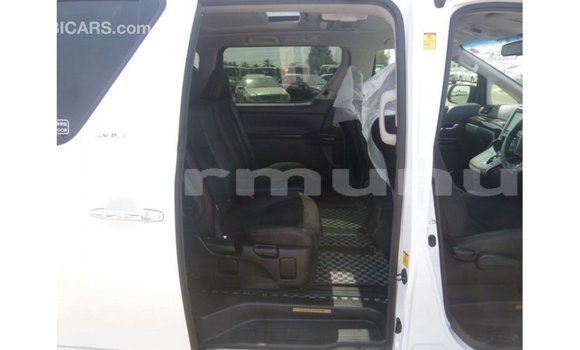 Buy Import Toyota Vellfire White Car in Import - Dubai in Region of Bouenza Buy Import Toyota Vellfire White Car in Import - Dubai in Region of Bouenza