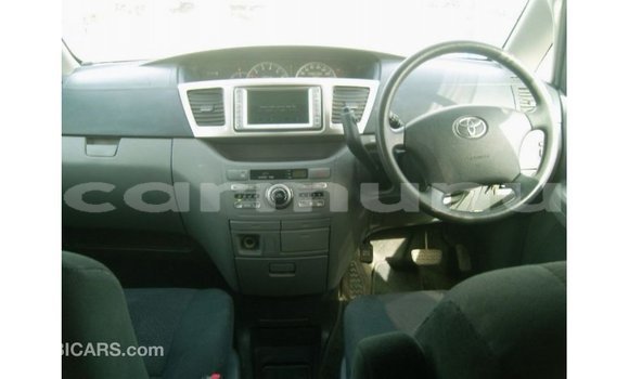 Acheter Import Voiture Toyota Noah Blanc à Import - Dubai, Région de la Bouenza Acheter Import Voiture Toyota Noah Blanc à Import - Dubai, Région de la Bouenza