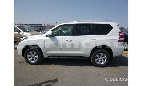 Buy Import Toyota Prado White Car in Import - Dubai in Region of Bouenza Buy Import Toyota Prado White Car in Import - Dubai in Region of Bouenza