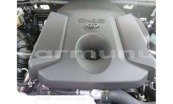 Buy Import Toyota Prado White Car in Import - Dubai in Region of Bouenza Buy Import Toyota Prado White Car in Import - Dubai in Region of Bouenza