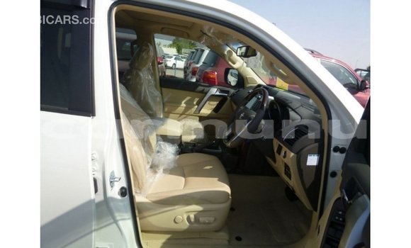 Buy Import Toyota Prado White Car in Import - Dubai in Region of Bouenza Buy Import Toyota Prado White Car in Import - Dubai in Region of Bouenza
