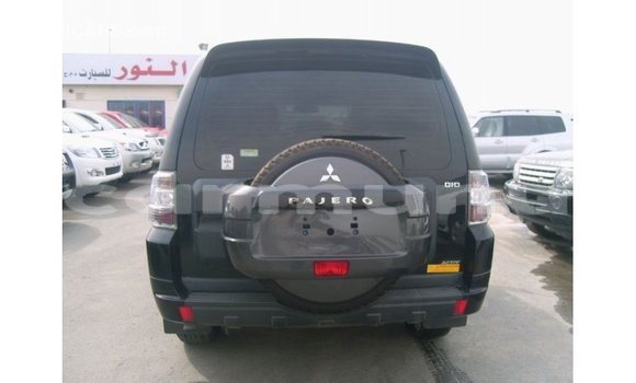 Acheter Import Voiture Mitsubishi Pajero Noir à Import - Dubai, Région de la Bouenza Acheter Import Voiture Mitsubishi Pajero Noir à Import - Dubai, Région de la Bouenza