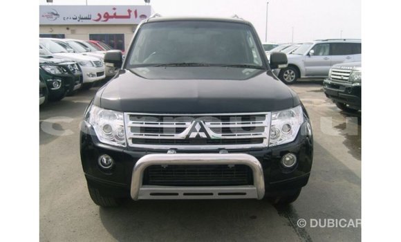 Acheter Import Voiture Mitsubishi Pajero Noir à Import - Dubai, Région de la Bouenza Acheter Import Voiture Mitsubishi Pajero Noir à Import - Dubai, Région de la Bouenza