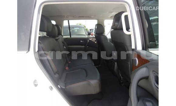 Buy Import Nissan Patrol White Car in Import - Dubai in Region of Bouenza Buy Import Nissan Patrol White Car in Import - Dubai in Region of Bouenza