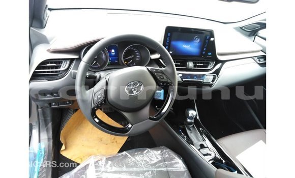 Buy Import Toyota C-HR Other Car in Import - Dubai in Region of Bouenza Buy Import Toyota C-HR Other Car in Import - Dubai in Region of Bouenza