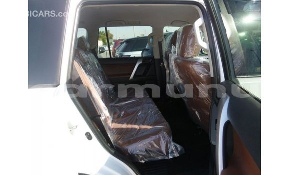 Acheter Import Voiture Toyota Prado Blanc à Import - Dubai, Région de la Bouenza Acheter Import Voiture Toyota Prado Blanc à Import - Dubai, Région de la Bouenza