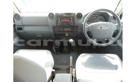Buy Import Toyota Land Cruiser Other Car in Import - Dubai in Region of Bouenza Buy Import Toyota Land Cruiser Other Car in Import - Dubai in Region of Bouenza