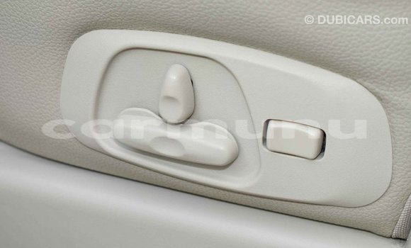 Acheter Import Voiture Mitsubishi Pajero Noir à Import - Dubai, Région de la Bouenza