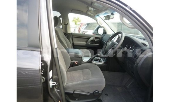 Buy Import Toyota Land Cruiser Other Car in Import - Dubai in Region of Bouenza Buy Import Toyota Land Cruiser Other Car in Import - Dubai in Region of Bouenza
