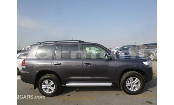 Buy Import Toyota Land Cruiser Other Car in Import - Dubai in Region of Bouenza Buy Import Toyota Land Cruiser Other Car in Import - Dubai in Region of Bouenza