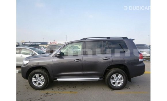 Buy Import Toyota Land Cruiser Other Car in Import - Dubai in Region of Bouenza Buy Import Toyota Land Cruiser Other Car in Import - Dubai in Region of Bouenza