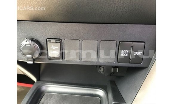 Buy Import Toyota HiAce White Truck in Import - Dubai in Region of Bouenza Buy Import Toyota HiAce White Truck in Import - Dubai in Region of Bouenza