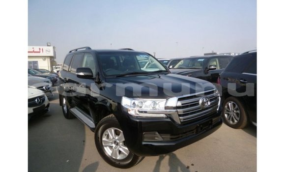 Buy Import Toyota Land Cruiser Black Car in Import - Dubai in Region of Bouenza Buy Import Toyota Land Cruiser Black Car in Import - Dubai in Region of Bouenza