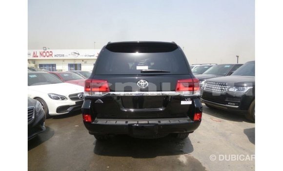 Buy Import Toyota Land Cruiser Black Car in Import - Dubai in Region of Bouenza Buy Import Toyota Land Cruiser Black Car in Import - Dubai in Region of Bouenza