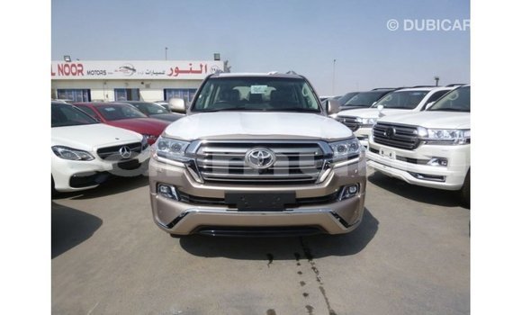 Acheter Import Voiture Toyota Land Cruiser Autre à Import - Dubai, Région de la Bouenza Acheter Import Voiture Toyota Land Cruiser Autre à Import - Dubai, Région de la Bouenza