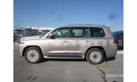 Buy Import Toyota Land Cruiser Other Car in Import - Dubai in Region of Bouenza Buy Import Toyota Land Cruiser Other Car in Import - Dubai in Region of Bouenza