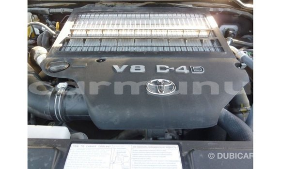 Buy Import Toyota Land Cruiser Other Car in Import - Dubai in Region of Bouenza Buy Import Toyota Land Cruiser Other Car in Import - Dubai in Region of Bouenza