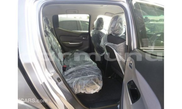 Acheter Import Voiture Mitsubishi i Autre à Import - Dubai, Région de la Bouenza Acheter Import Voiture Mitsubishi i Autre à Import - Dubai, Région de la Bouenza