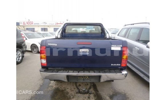 Buy Import Toyota Hilux Blue Car in Import - Dubai in Region of Bouenza Buy Import Toyota Hilux Blue Car in Import - Dubai in Region of Bouenza