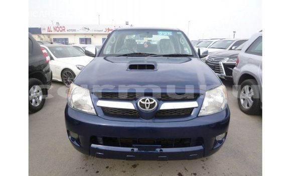 Buy Import Toyota Hilux Blue Car in Import - Dubai in Region of Bouenza Buy Import Toyota Hilux Blue Car in Import - Dubai in Region of Bouenza