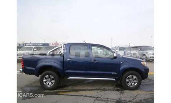Buy Import Toyota Hilux Blue Car in Import - Dubai in Region of Bouenza Buy Import Toyota Hilux Blue Car in Import - Dubai in Region of Bouenza