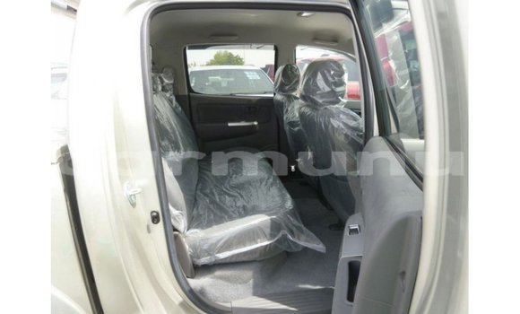 Buy Import Toyota Hilux Other Car in Import - Dubai in Region of Bouenza Buy Import Toyota Hilux Other Car in Import - Dubai in Region of Bouenza