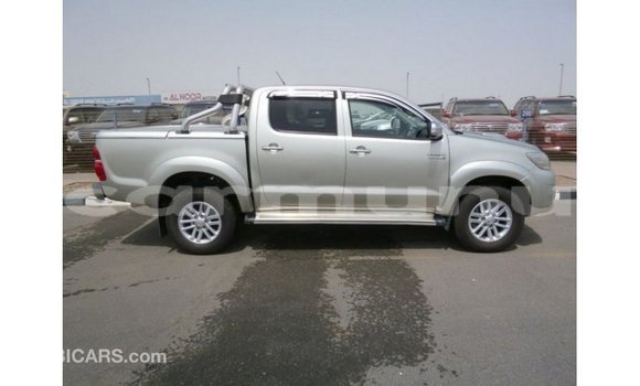Buy Import Toyota Hilux Other Car in Import - Dubai in Region of Bouenza Buy Import Toyota Hilux Other Car in Import - Dubai in Region of Bouenza