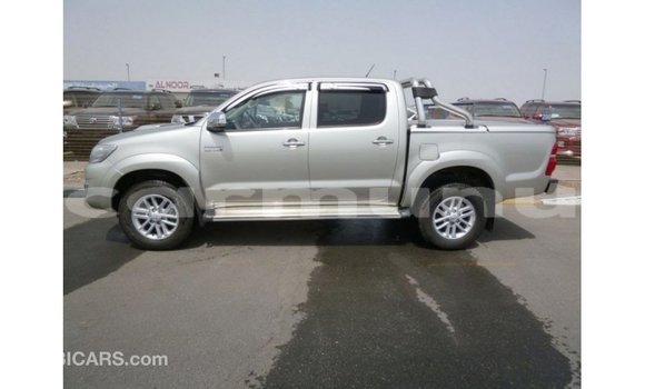 Buy Import Toyota Hilux Other Car in Import - Dubai in Region of Bouenza Buy Import Toyota Hilux Other Car in Import - Dubai in Region of Bouenza