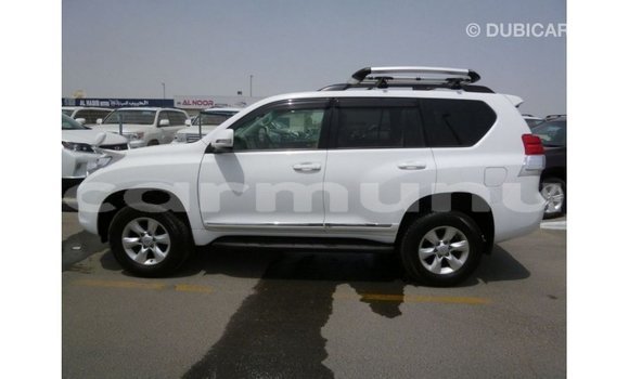 Acheter Import Voiture Toyota Prado Blanc à Import - Dubai, Région de la Bouenza Acheter Import Voiture Toyota Prado Blanc à Import - Dubai, Région de la Bouenza