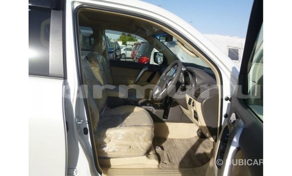 Buy Import Toyota Prado White Car in Import - Dubai in Region of Bouenza Buy Import Toyota Prado White Car in Import - Dubai in Region of Bouenza