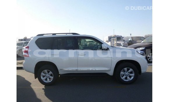 Buy Import Toyota Prado White Car in Import - Dubai in Region of Bouenza Buy Import Toyota Prado White Car in Import - Dubai in Region of Bouenza