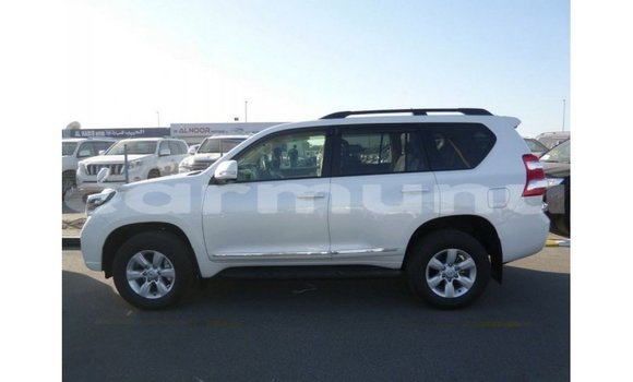 Buy Import Toyota Prado White Car in Import - Dubai in Region of Bouenza Buy Import Toyota Prado White Car in Import - Dubai in Region of Bouenza