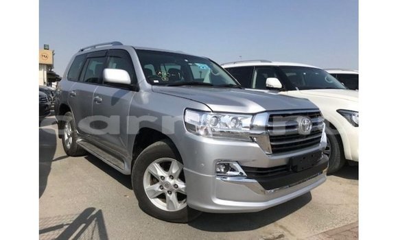 Buy Import Toyota Land Cruiser Other Car in Import - Dubai in Region of Bouenza Buy Import Toyota Land Cruiser Other Car in Import - Dubai in Region of Bouenza