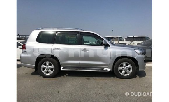 Buy Import Toyota Land Cruiser Other Car in Import - Dubai in Region of Bouenza Buy Import Toyota Land Cruiser Other Car in Import - Dubai in Region of Bouenza