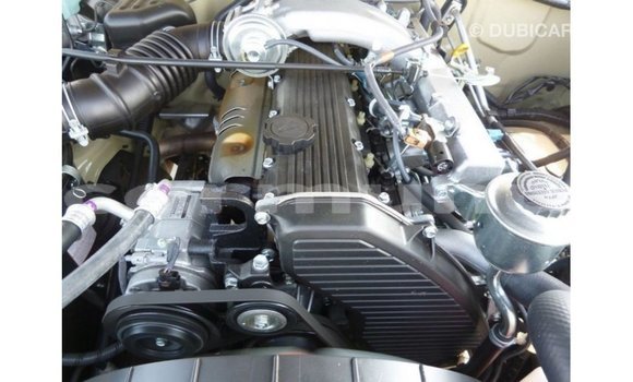 Buy Import Toyota Land Cruiser Beige Car in Import - Dubai in Region of Bouenza Buy Import Toyota Land Cruiser Beige Car in Import - Dubai in Region of Bouenza