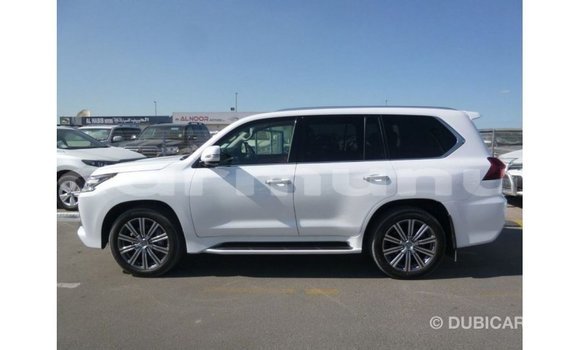 Acheter Import Voiture Lexus LX Blanc à Import - Dubai, Région de la Bouenza Acheter Import Voiture Lexus LX Blanc à Import - Dubai, Région de la Bouenza