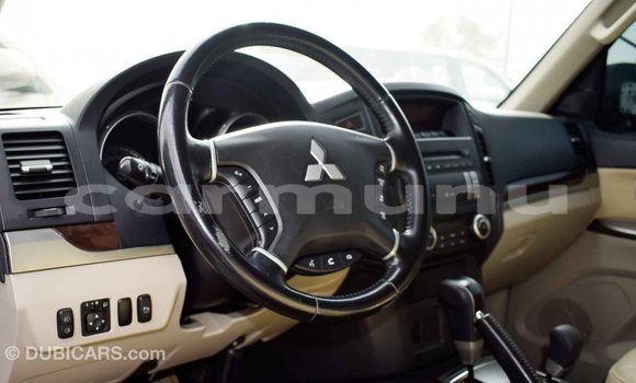 Buy Import Mitsubishi Pajero White Car in Import - Dubai in Region of Bouenza Buy Import Mitsubishi Pajero White Car in Import - Dubai in Region of Bouenza