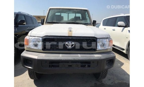 Acheter Import Voiture Toyota Land Cruiser Beige à Import - Dubai, Région de la Bouenza Acheter Import Voiture Toyota Land Cruiser Beige à Import - Dubai, Région de la Bouenza