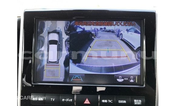 Acheter Import Voiture Toyota Land Cruiser Blanc à Import - Dubai, Région de la Bouenza Acheter Import Voiture Toyota Land Cruiser Blanc à Import - Dubai, Région de la Bouenza