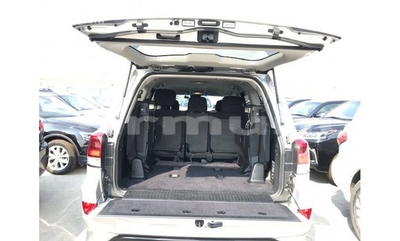 Buy Import Toyota Land Cruiser Other Car in Import - Dubai in Region of Bouenza Buy Import Toyota Land Cruiser Other Car in Import - Dubai in Region of Bouenza