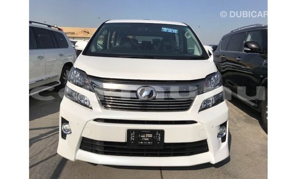 Acheter Import Voiture Toyota Vellfire Blanc à Import - Dubai, Région de la Bouenza Acheter Import Voiture Toyota Vellfire Blanc à Import - Dubai, Région de la Bouenza