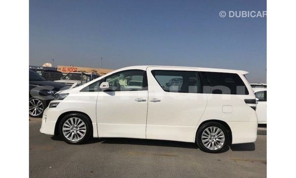 Acheter Import Voiture Toyota Vellfire Blanc à Import - Dubai, Région de la Bouenza Acheter Import Voiture Toyota Vellfire Blanc à Import - Dubai, Région de la Bouenza