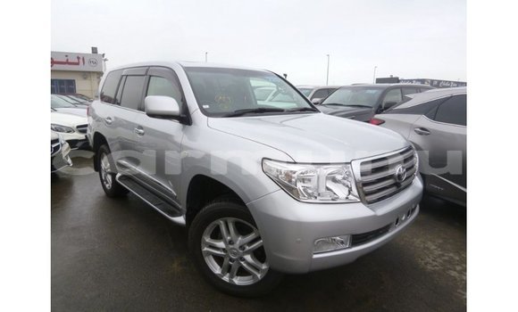 Buy Import Toyota Land Cruiser Other Car in Import - Dubai in Region of Bouenza Buy Import Toyota Land Cruiser Other Car in Import - Dubai in Region of Bouenza