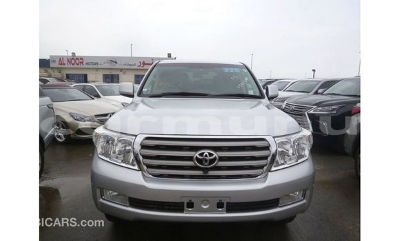 Buy Import Toyota Land Cruiser Other Car in Import - Dubai in Region of Bouenza Buy Import Toyota Land Cruiser Other Car in Import - Dubai in Region of Bouenza